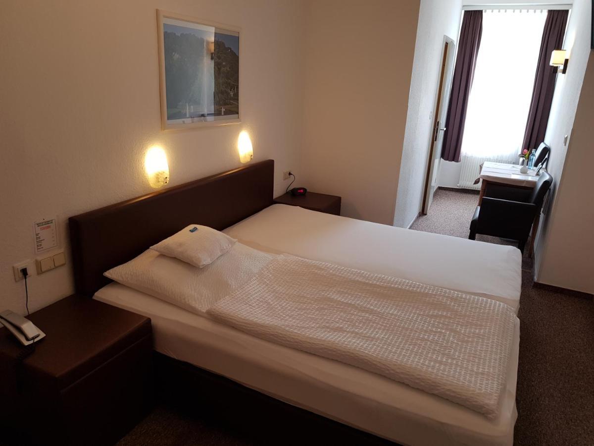 Hotel Zum Anker 안데르나흐 외부 사진