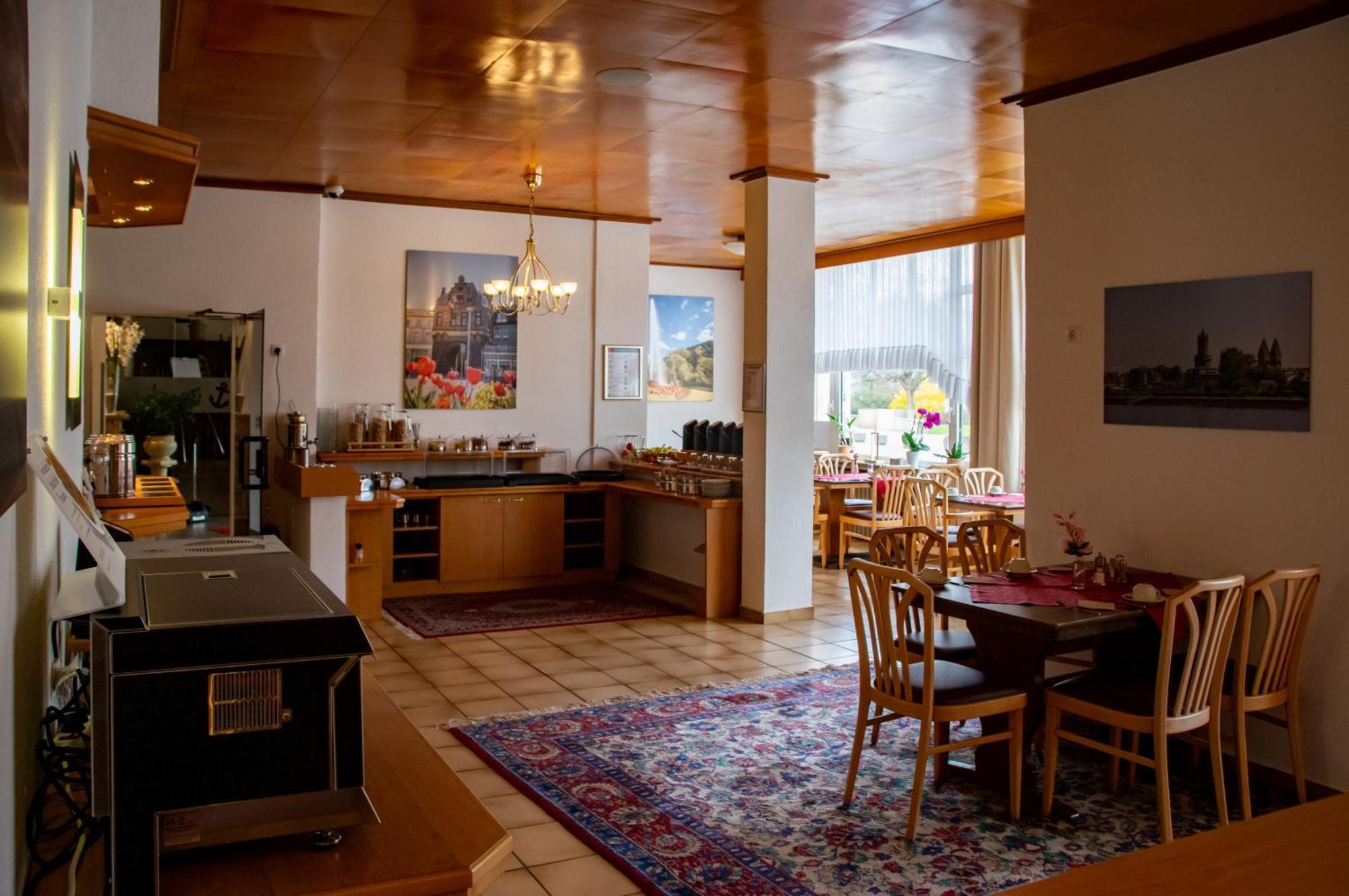 Hotel Zum Anker 안데르나흐 외부 사진